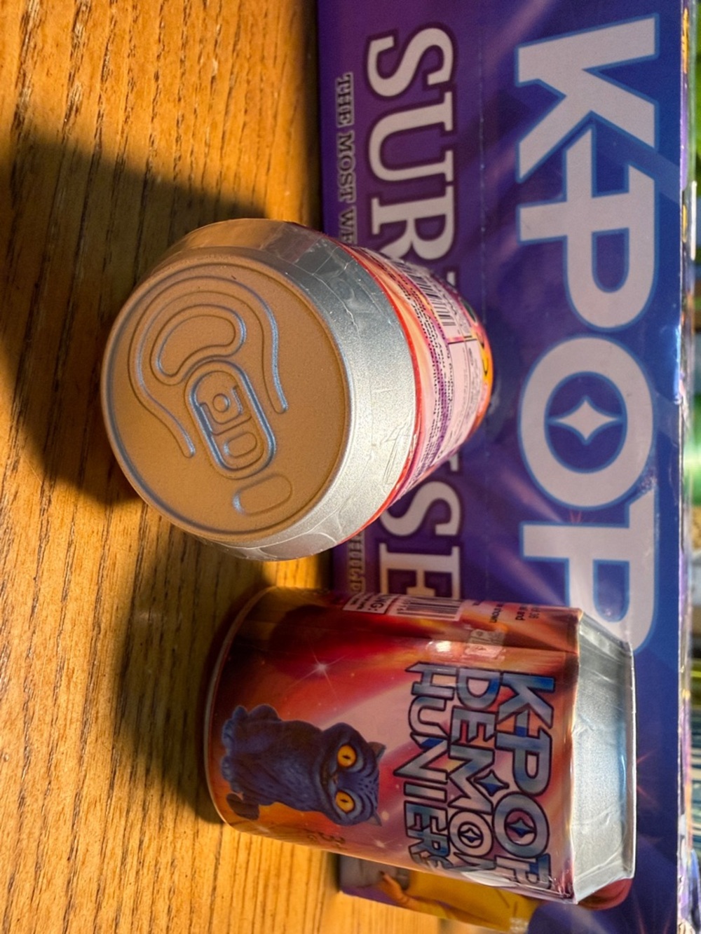 Kapow Demon Hunter Surprise Can - Red & Purple Set (12)